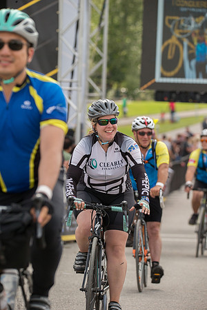 FINISH LINE CROSSING --4879
