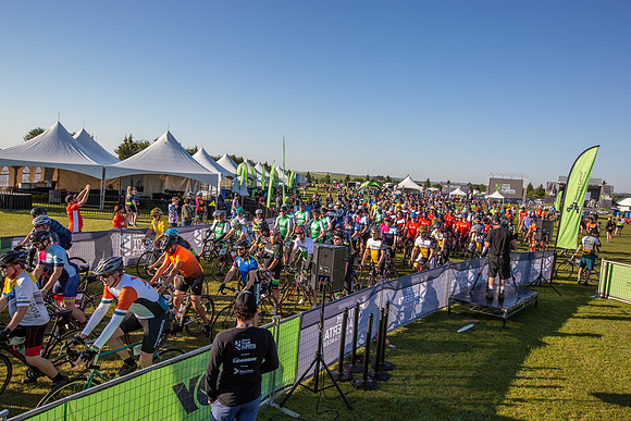 CAMP - RIDERS LEAVING-118