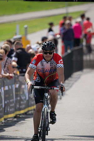 FINISH LINE CROSSING --2471-2