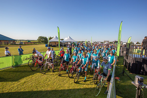 CAMP - RIDERS LEAVING-13