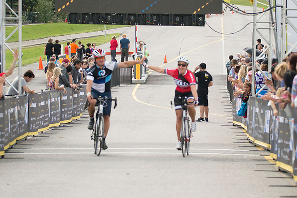 FINISH LINE CROSSING --3162