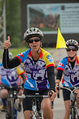 FINISH LINE CROSSING --4565