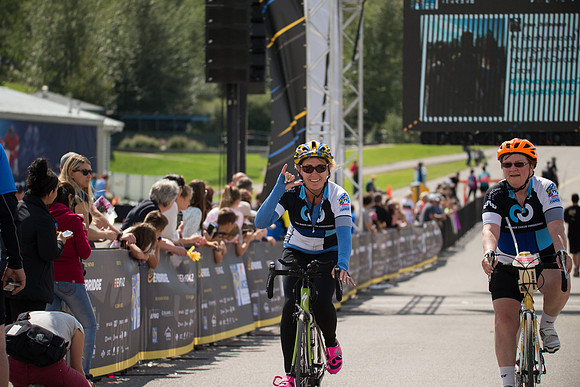 FINISH LINE CROSSING --2732