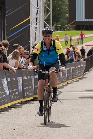 FINISH LINE CROSSING --4737