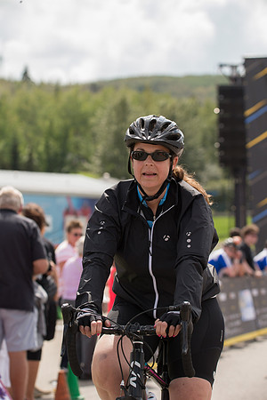 FINISH LINE CROSSING --4711