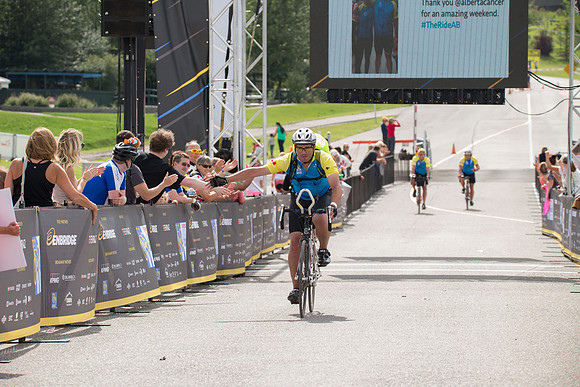 FINISH LINE CROSSING --4623