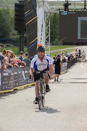 FINISH LINE CROSSING --3647