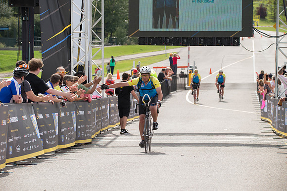 FINISH LINE CROSSING --4616