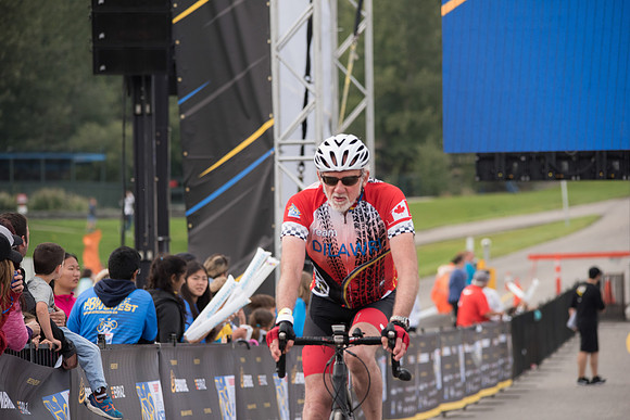 FINISH LINE CROSSING --1559