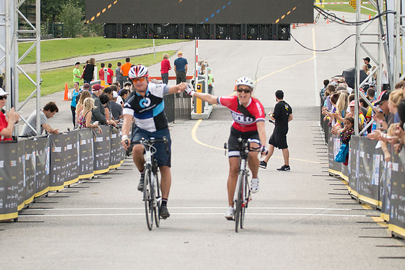FINISH LINE CROSSING --3170