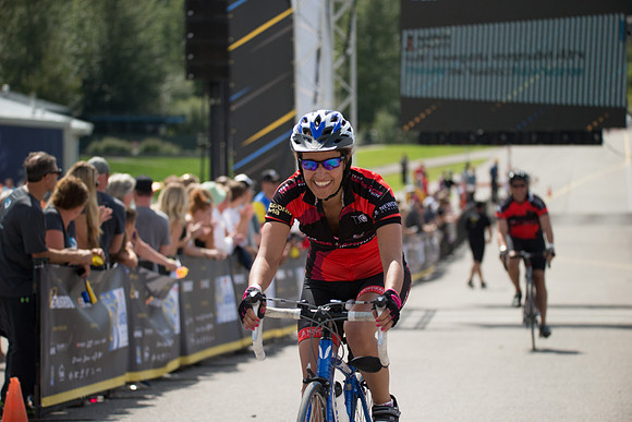 FINISH LINE CROSSING --3115