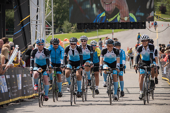FINISH LINE CROSSING --2327