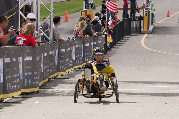 FINISH LINE CROSSING --3209