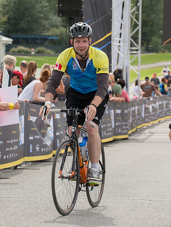 FINISH LINE CROSSING --4494