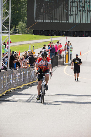 FINISH LINE CROSSING --2472