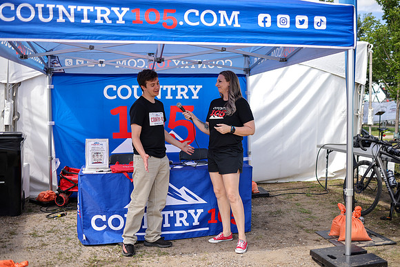 COUNTRY 105-3
