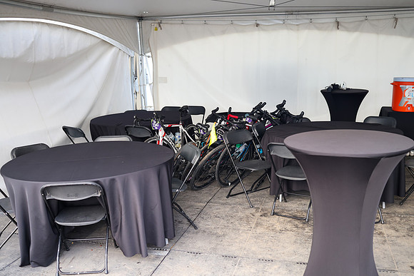 SPONSOR TENTS-94