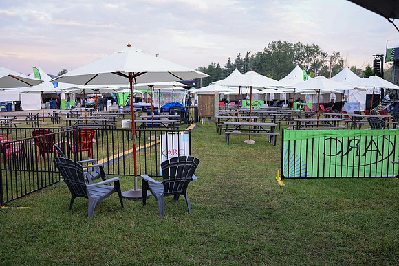 SPONSOR TENTS-42