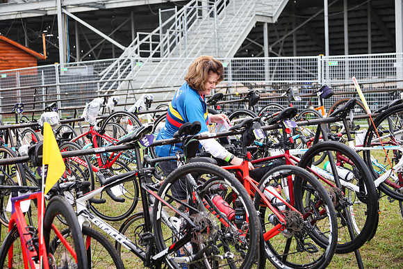 BIKE CHECKIN-13
