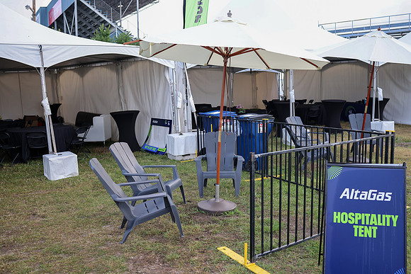 SPONSOR TENTS-88