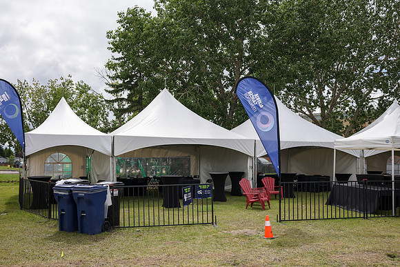 SPONSOR TENTS-106