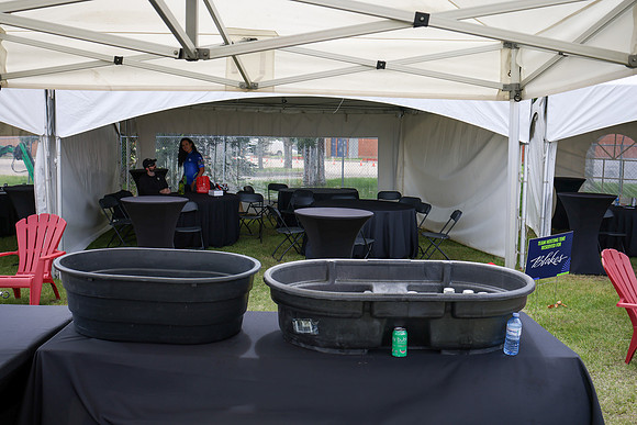 SPONSOR TENTS-119