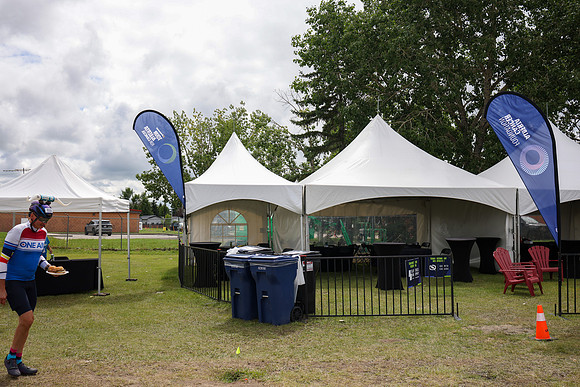 SPONSOR TENTS-108