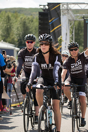FINISH LINE CROSSING --2588
