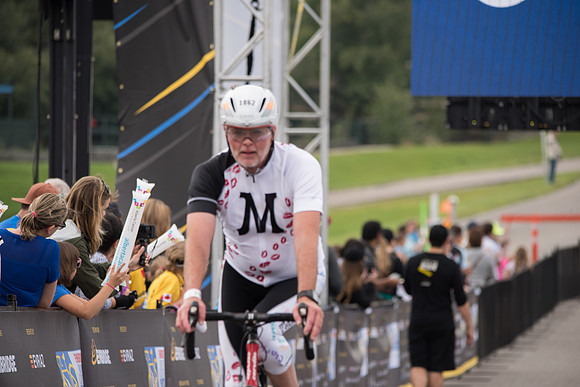 FINISH LINE CROSSING --1755