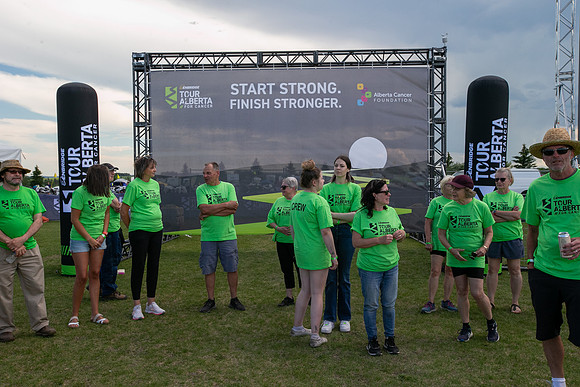 2-VOLUNTEERS-59