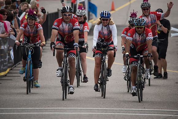 FINISH LINE CROSSING --2830