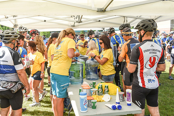 PITSTOP DAY 1 - TheRideAB - Alberta Cancer Foundation-40