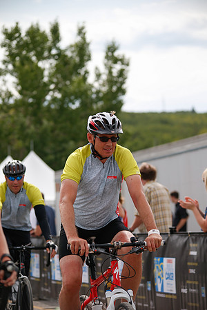 FINISH LINE 1 - TheRideAB - Alberta Cancer Foundation-224
