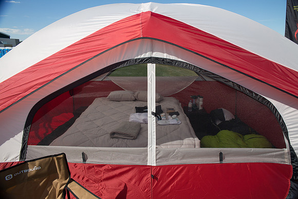 SETUP CAMP GLANCING TENTS - TheRideAB - Alberta Cancer Foundation--4