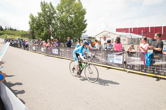 FINISH LINE CROSSING --0337