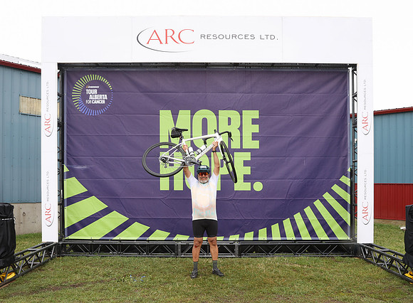 0HW-ARC- TOUR 2025-640