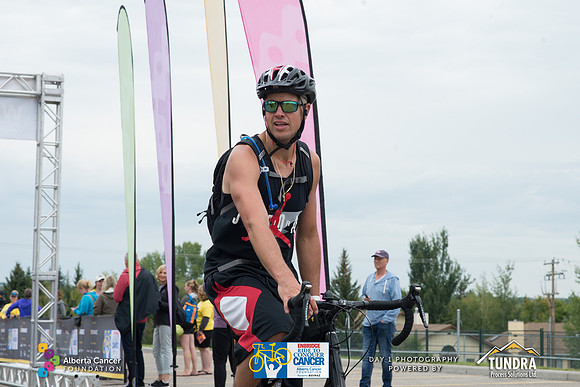 DAY 1- TheRideAB- h-8302