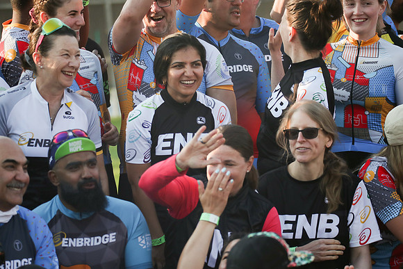 01-TEAM-PHOTOS - ENBRIDGE-141