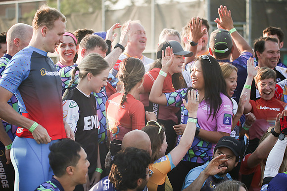 01-TEAM-PHOTOS - ENBRIDGE-155