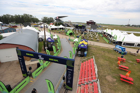 05-FESTIVAL-BRANDING - ENBRIDGE-8
