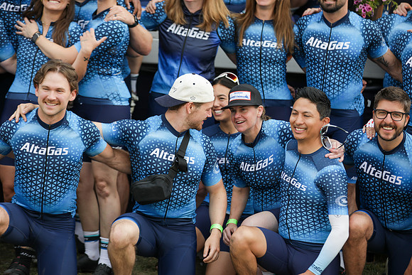 01-TEAM-PHOTOS- AltaGas-180