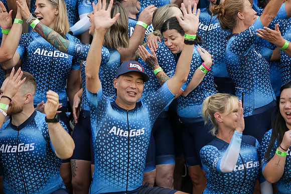 01-TEAM-PHOTOS- AltaGas-200