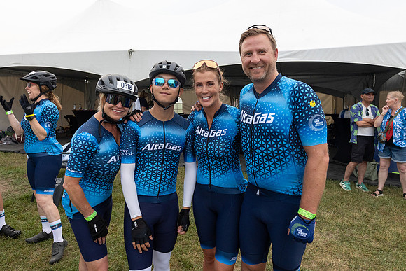01-TEAM-PHOTOS- AltaGas-268