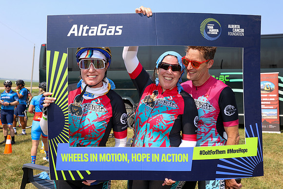 01-TEAM-PHOTOS- AltaGas-400