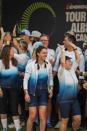 01-TEAM-PHOTOS - ARC-196