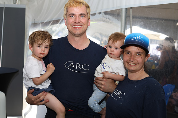 01-TEAM-PHOTOS - ARC-221