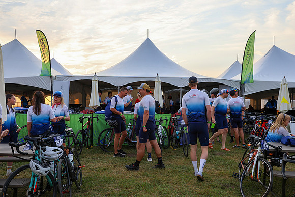 04-HOSPITALITY-TENT - ARC-22
