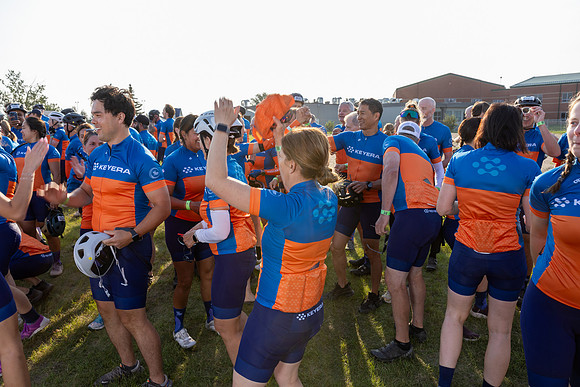 01-TEAM-PHOTOS - KEYERA-34