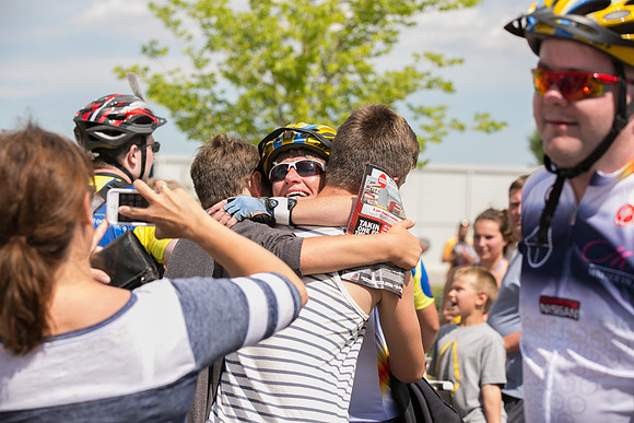 FINISH LINE 5 - TheRideAB - Alberta Cancer Foundation-319