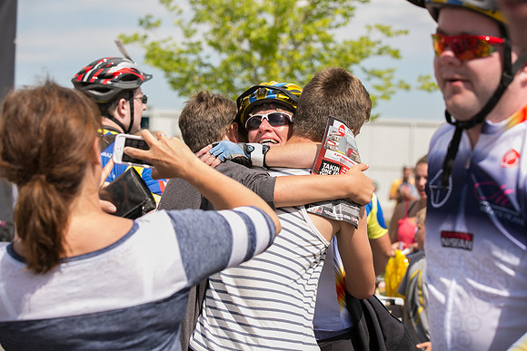 FINISH LINE 5 - TheRideAB - Alberta Cancer Foundation-320